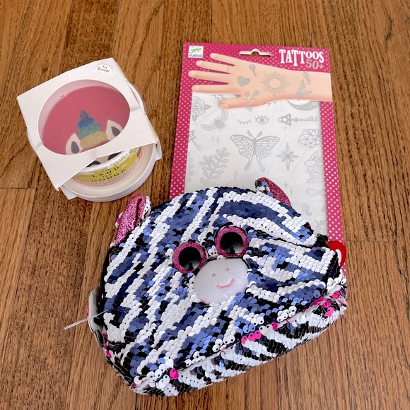 Girls Gift Set - Picture 1 of 12